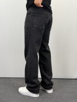 Eames plastic side chair