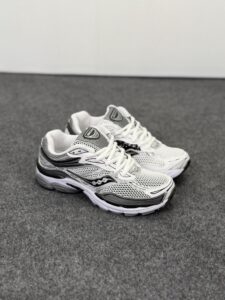 کتونی saucony omi9 - تصویر 4